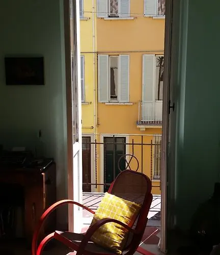 Oltretorrente 15 公寓 帕爾馬